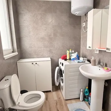 Tirana Airport 2 Apartment *